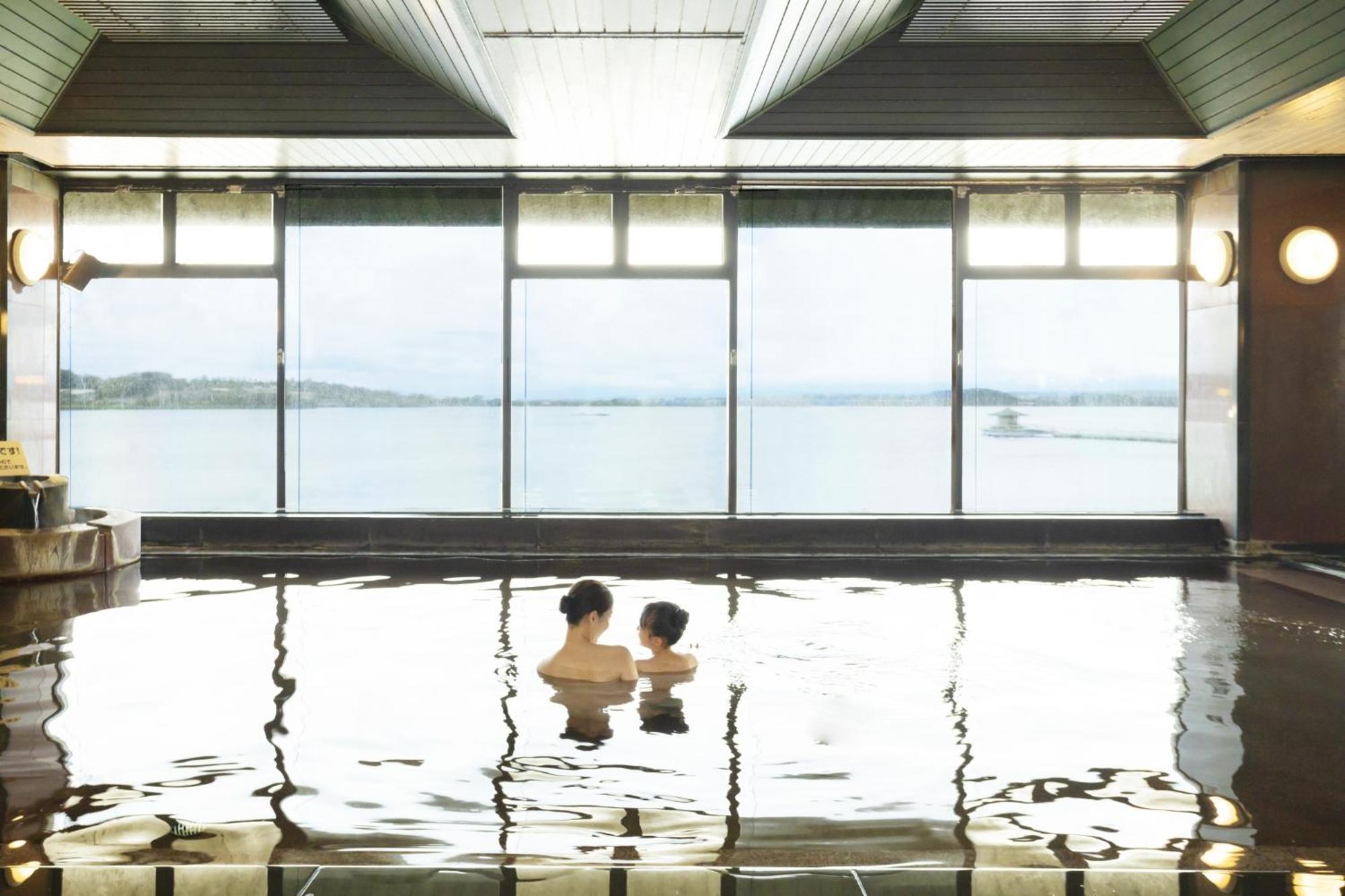 Ooedo Onsen Monogatari Premium Kaga Maruya Hotel Екстериор снимка