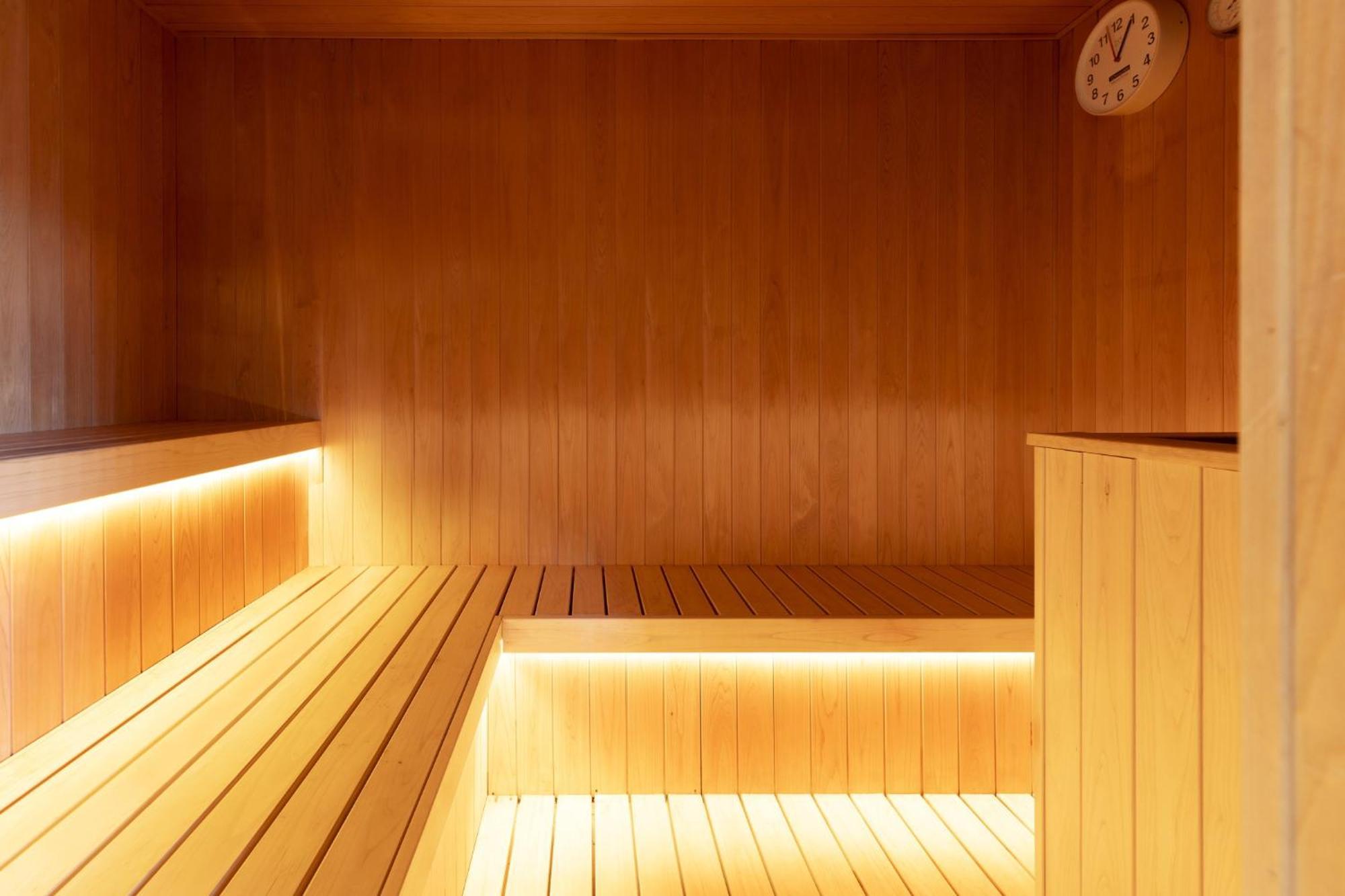 Ooedo Onsen Monogatari Premium Kaga Maruya Hotel Екстериор снимка
