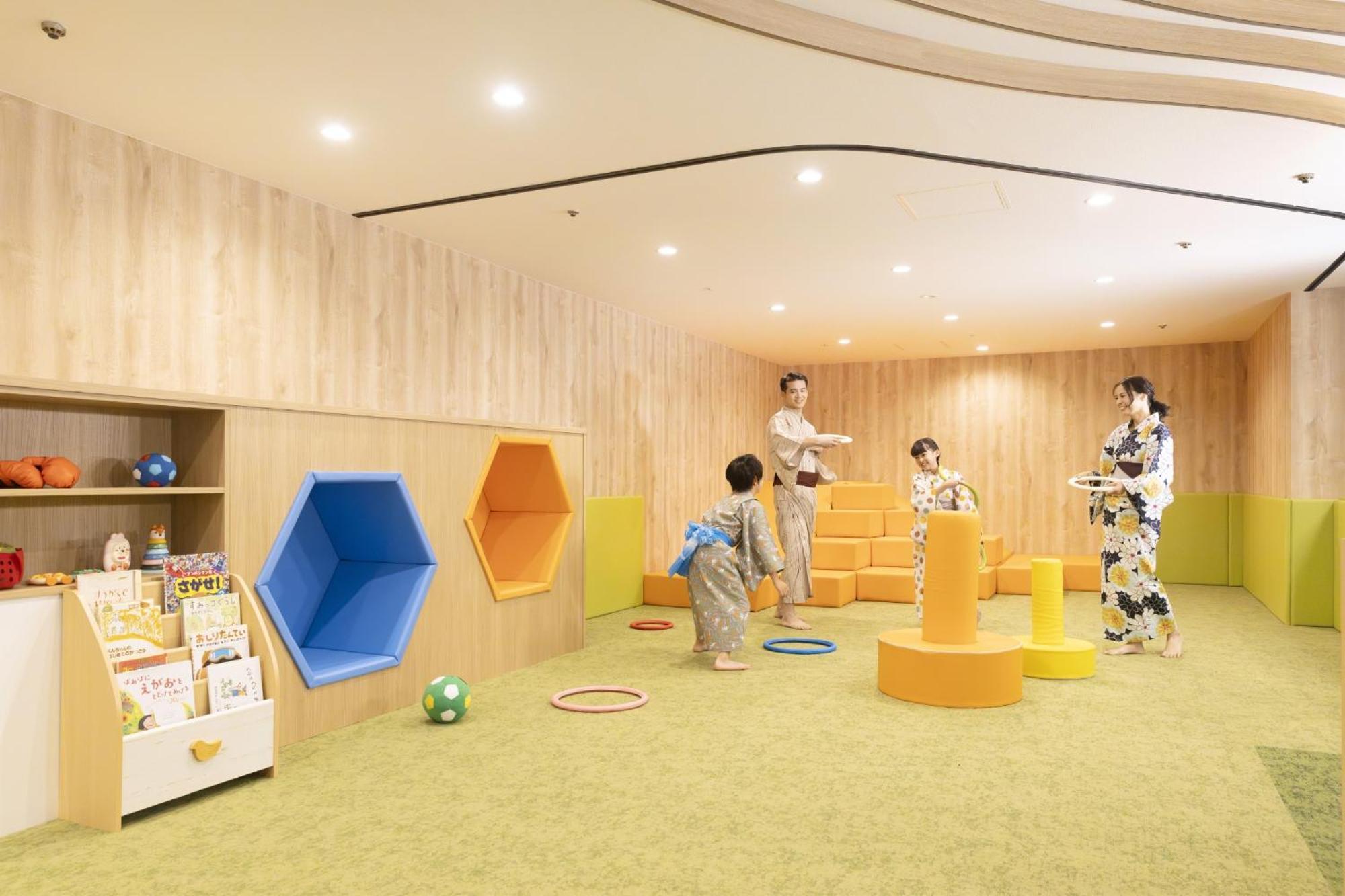 Ooedo Onsen Monogatari Premium Kaga Maruya Hotel Екстериор снимка
