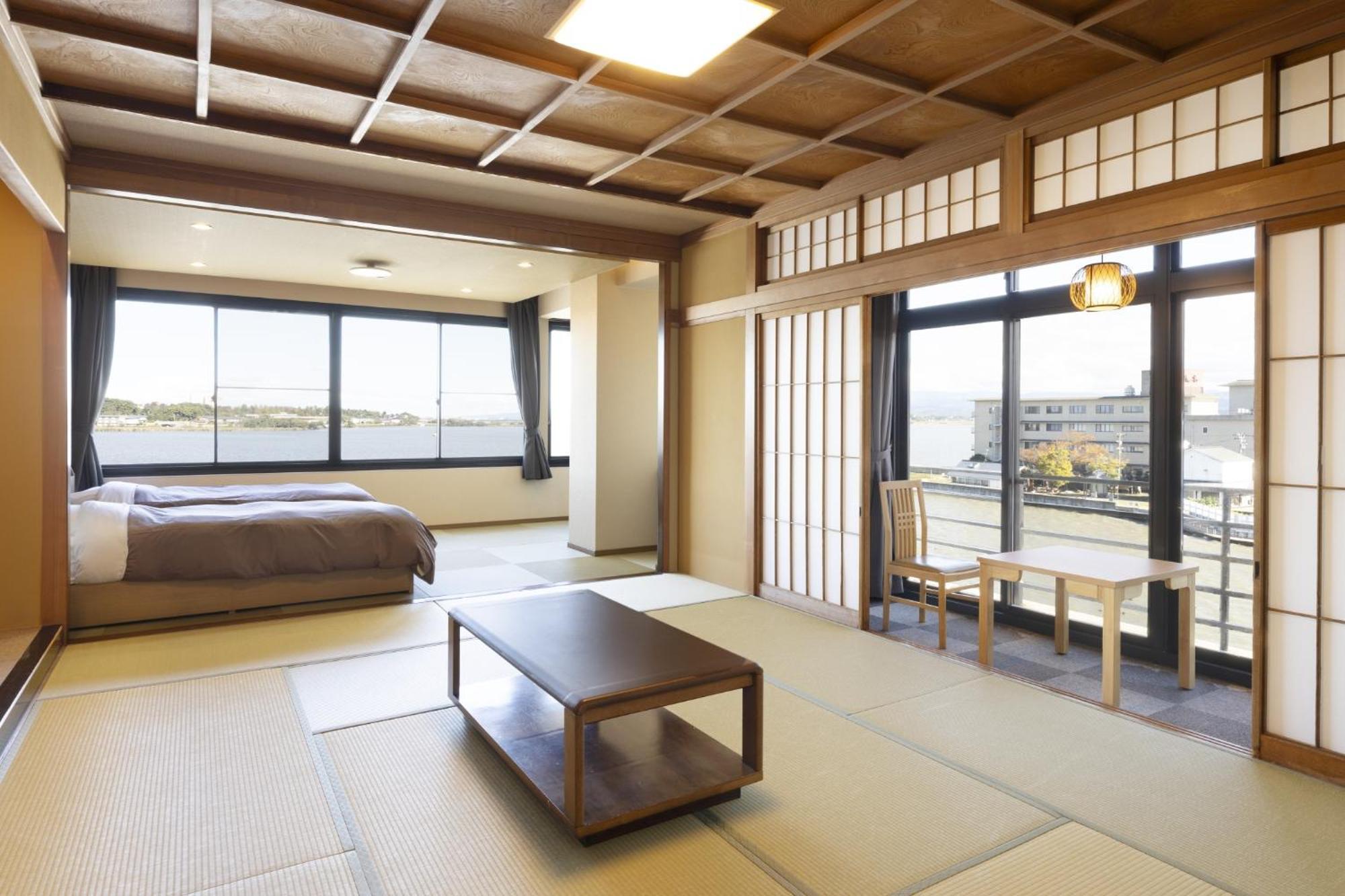 Ooedo Onsen Monogatari Premium Kaga Maruya Hotel Екстериор снимка