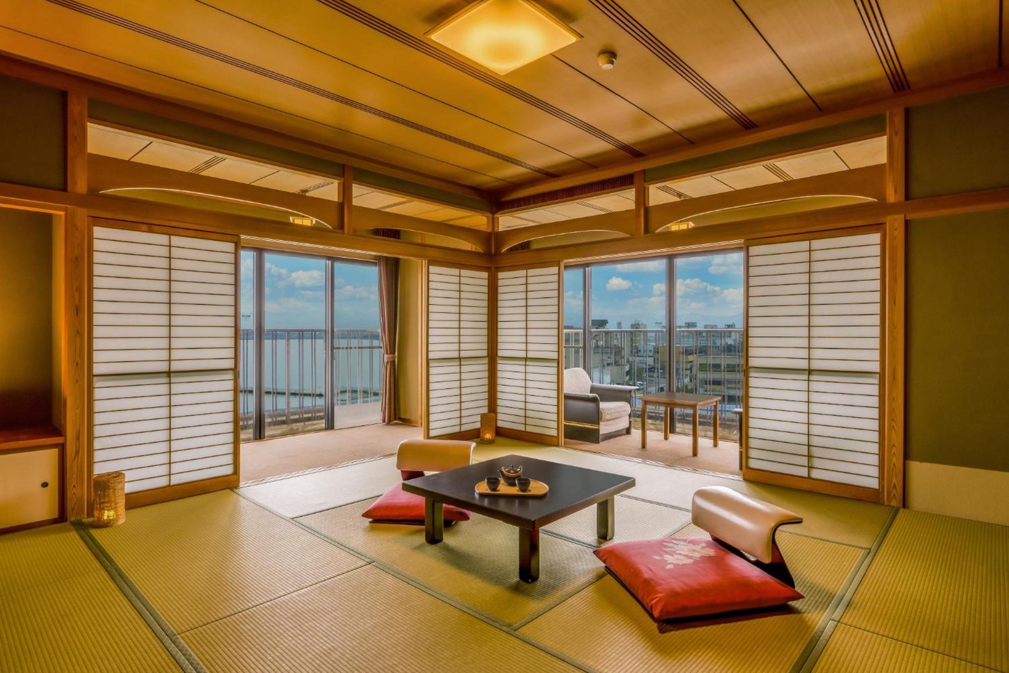 Ooedo Onsen Monogatari Premium Kaga Maruya Hotel Екстериор снимка