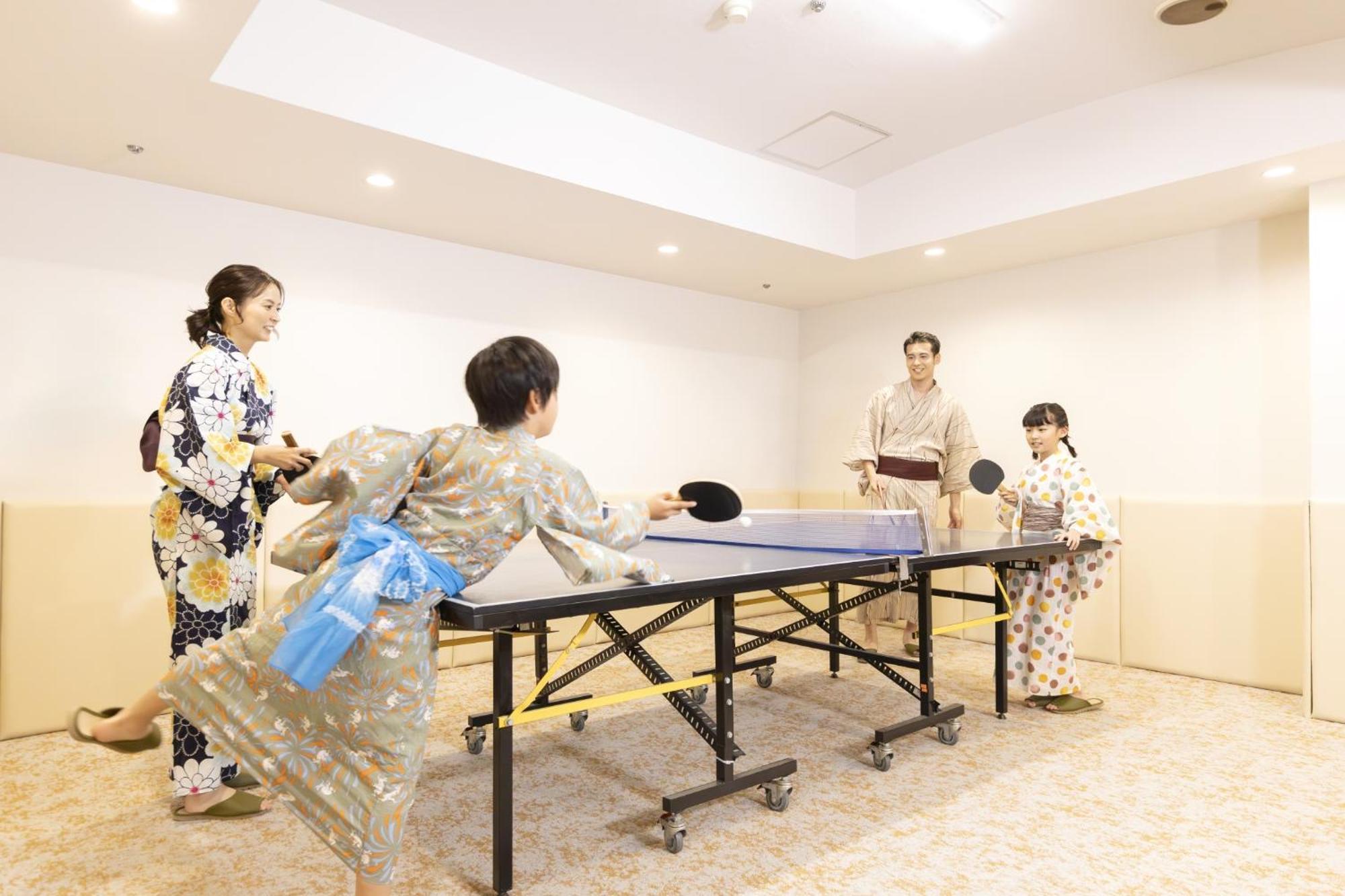 Ooedo Onsen Monogatari Premium Kaga Maruya Hotel Екстериор снимка
