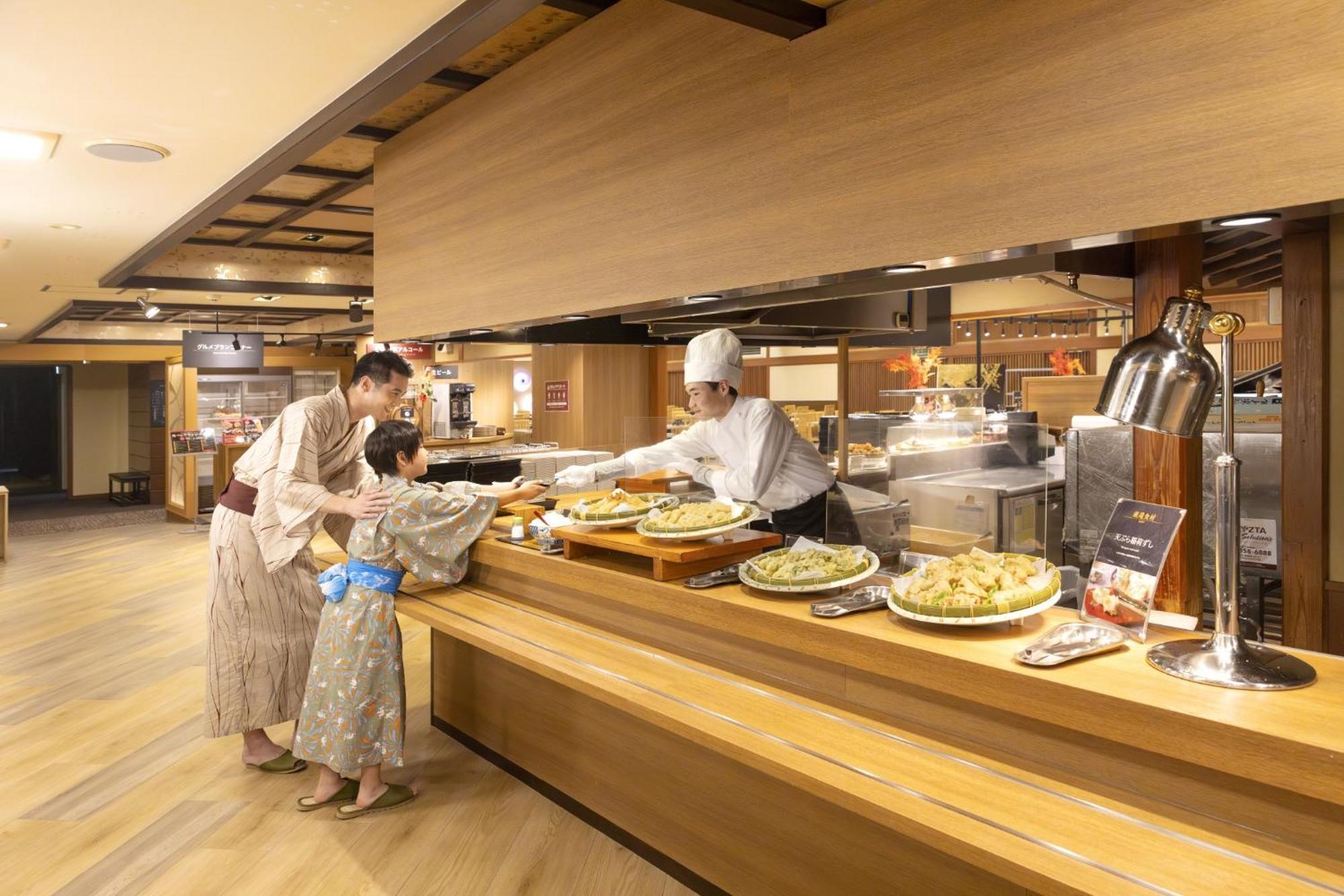 Ooedo Onsen Monogatari Premium Kaga Maruya Hotel Екстериор снимка