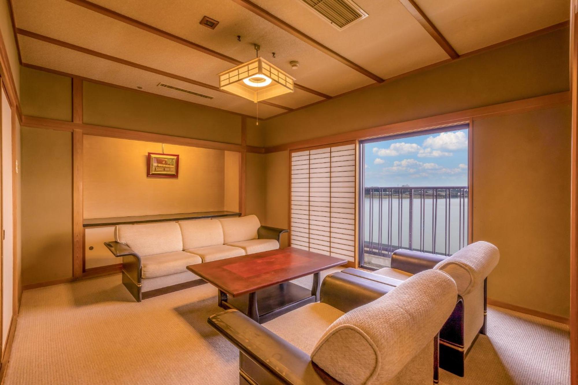 Ooedo Onsen Monogatari Premium Kaga Maruya Hotel Стая снимка